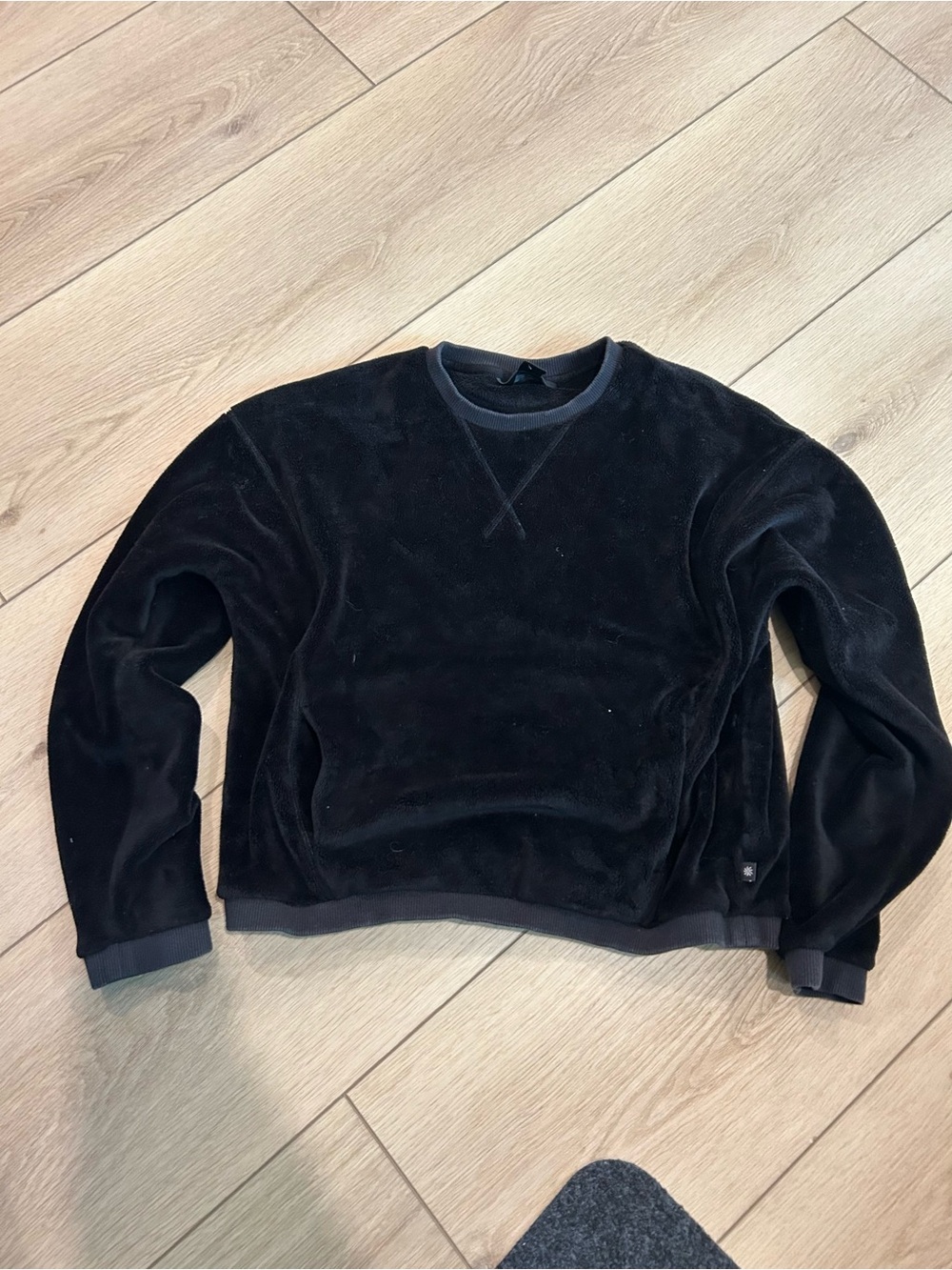 Athleta girl Black Plush Crew Sweatshirt